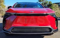 Toyota bZ4X - Chromowane Listwy Chrome Grill Atrapy Zderzaka Tuning