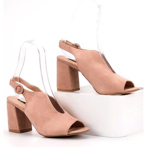 Zabudowane Sandały r.36 na Arena.pl