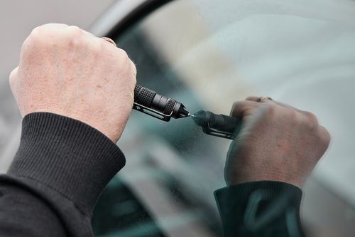 Długopis taktyczny GUARD Tactical Pen Kubotan ze zbijakiem do szyb na Arena.pl