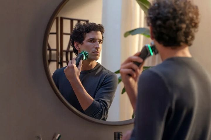 Golarka elektryczna męska do golenia na mokro i na sucho Philips S9975/55 zdjęcie 11