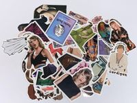 Naklejki piosenkarki Taylor Swift zestaw 50szt laptop biurko lusterko notes