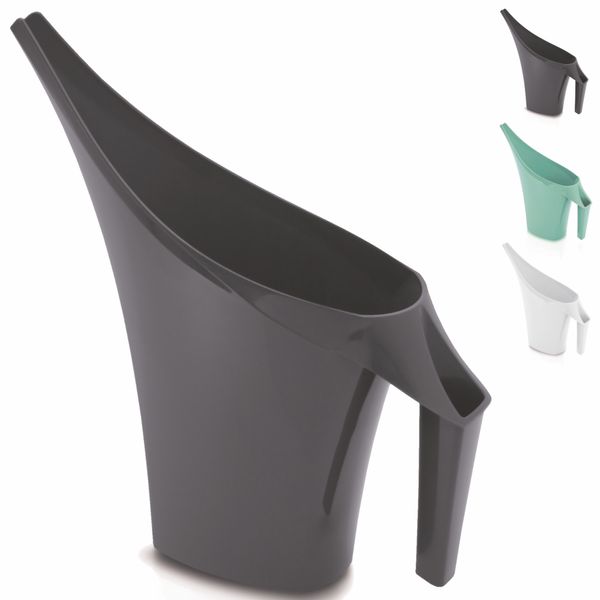 Konewka o pojemności 2 litrów wykonana z wytrzymałego białego plastiku zdjęcie 4