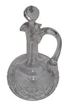 Stara kryształowa karafka