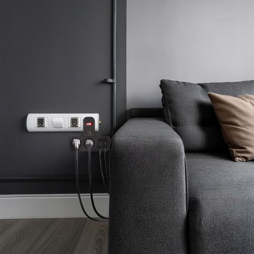 Gniazdko prądowe Maclean, Poczwórne z wyłącznikiem, Typu E, MCE224 E/B na Arena.pl