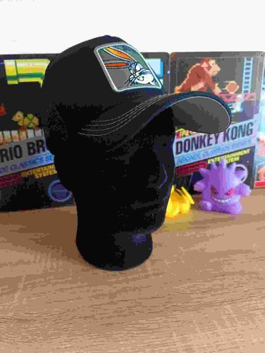 Nowa modna czapka z Królikiem Bug'sem na Arena.pl