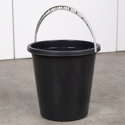 Wiadro plastikowe czarne 5 l na Arena.pl