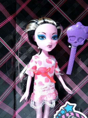 SUPER LALKA MONSTER UPIORNE 25CM na Arena.pl