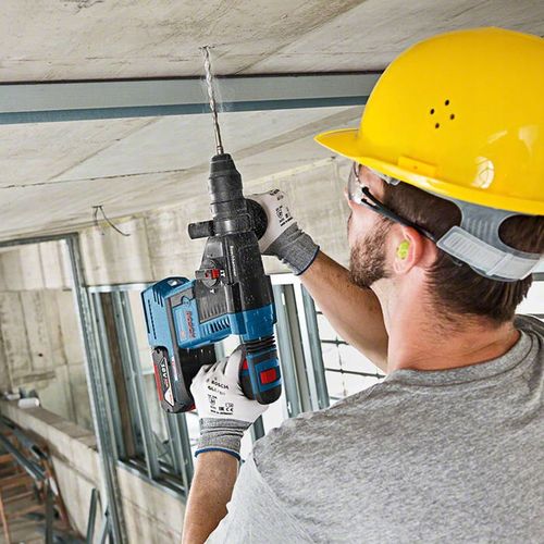 AKUMULATOROWY MŁOT UDAROWY 2x6Ah GBH 18V-26 BOSCH na Arena.pl