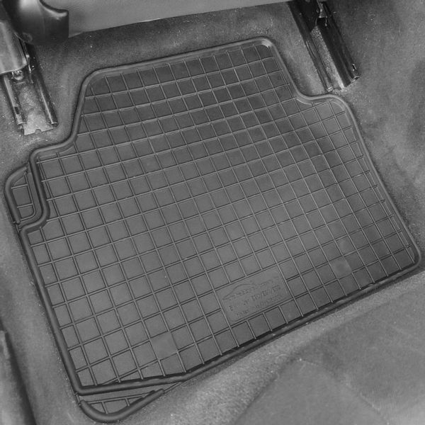 BMW 3 E90 / E91 / E92 DYWANIKI SAMOCHODOWE GUMOWE zdjęcie 10