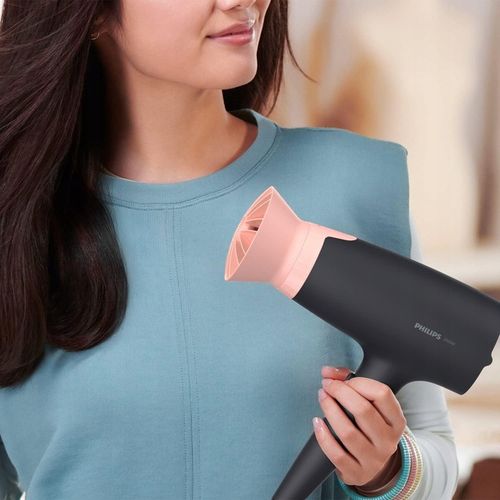 PROFESJONALNA SUSZARKA DO WŁOSÓW PHILIPS Z INNOWACYJNĄ NASADKĄ +GRATIS na Arena.pl