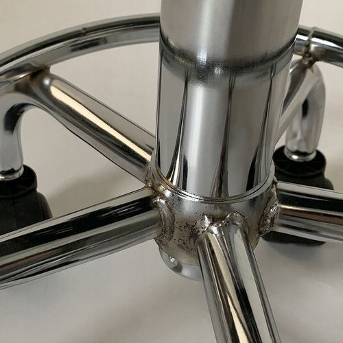 TABORET KRZESŁO STOŁEK Z KÓŁKAMI RONI CZARNY PODSTAWA CHROM SKÓRA PU na Arena.pl