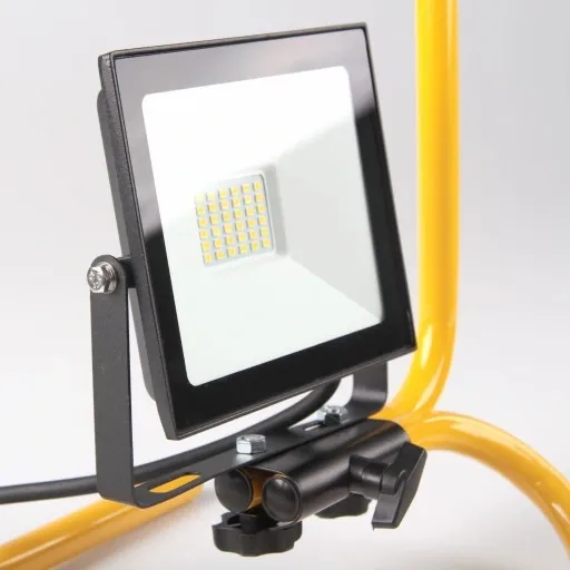 HALOGEN LED 30W roboczy NAŚWIETLACZ budowlany z rączką zdjęcie 6