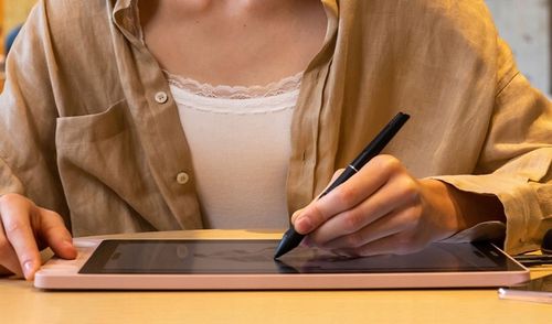 Tablet graficzny HUION Kamvas 13 Gen. 3 (2025) Czarny PenTech 4.0 PL + LEW na Arena.pl