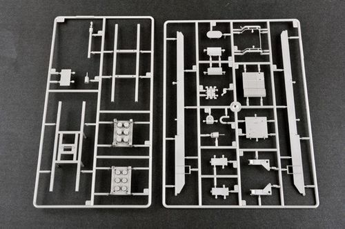 Trumpeter M270/A1 Multiple Launch Rocket System na Arena.pl