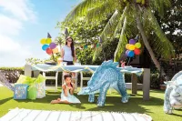 jurajscy towarzysze dino  intex 48593 stegozaur