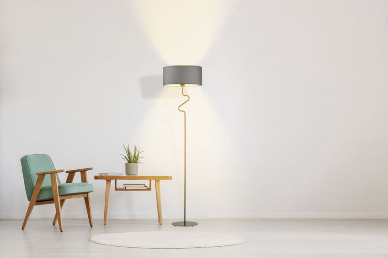 Nowoczesne oświetlenie podłogowe MORONI zdjęcie 2