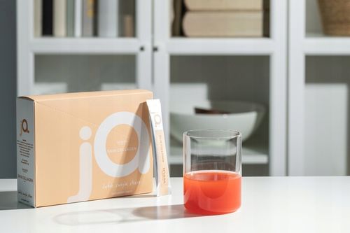 KOLAGEN DO PICIA "jA" SKIN COLAGEN TRUSKAWKA RABARBAR LEVANN 30 SASZETEK na Arena.pl