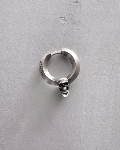 Srebrny kolczyk-kółko CALVARIA na Arena.pl