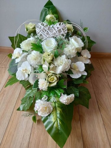 Stroik na cmentarz GRÓB kompozycja SERCE WIKLINOWE na Arena.pl