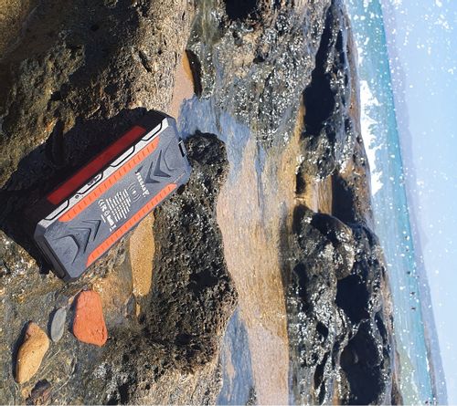 Power bank Solarny Feegar 36000mah 20W 4x USB-C QI  IP65 Latarka na Arena.pl