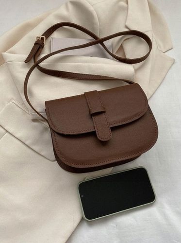 Torebka damska Ciemno brązowa skórzana Listonoszka mała na pasku D02 na Arena.pl