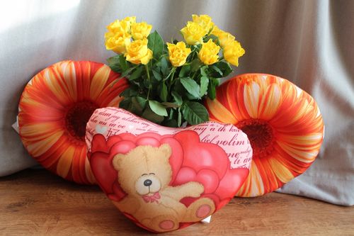 Relaksacyjna poduszka 3D prezent dla dziewczyny na Arena.pl