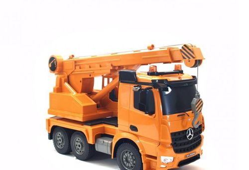 Dźwig Mercedes Arocs 2.4Ghz na Arena.pl
