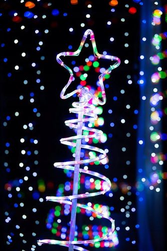 CHOINKA LED 135cm WĄŻ ŚWIETLNY LAMPKI ZEWNĘTRZNE MULTIKOLOR ŚWIETLNA OZDOBA na Arena.pl