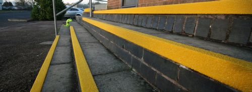 Nakładka listwa antypoślizgowa na schody zewnętrzne wew. betonowe 1 m na Arena.pl