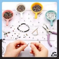 KORALIKI DO BRANSOLETEK BIŻUTERII LITERKI DUŻY ZESTAW KORALIKÓW Z LITERKAMI