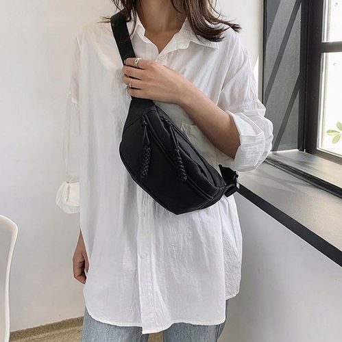 NERKA SASZETKA DAMSKA CZARNA POJEMNA LEKKA PODRÓŻNA BIODROWA ŚWIETNA na Arena.pl