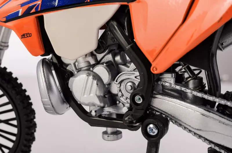 SCALE 1:12 D/C KTM 300 EXC TPI (2022) zdjęcie 13