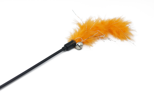 Zabawka dla kota wędka z kolorowym piórem i dzwonkiem 44-58cm UNIQ PETS na Arena.pl