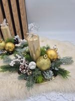 stroik świąteczny Boże Narodzenie kompozycja ze świecą dekoracja na stół