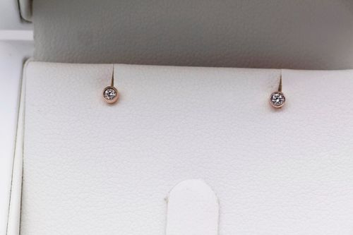 Złote kolczyki KRD2001 - Diament na Arena.pl