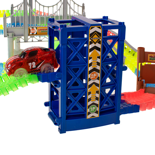 Tor samochodowy + Samochód Luminous Track 211 El. na Arena.pl