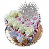 Tort z cukierków Kinder i Raffaello. Pamiątka komunii świętej. Prezent Box