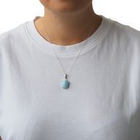 Zawieszka z larimarem owalnym w srebrze rodowanym