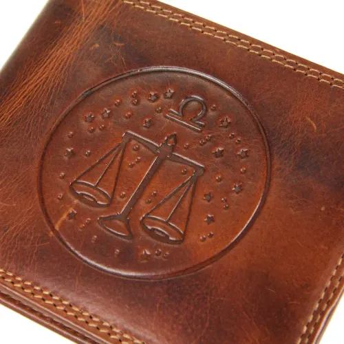 portfel męski brązowy poziomy ze znakiem zodiaku na Arena.pl