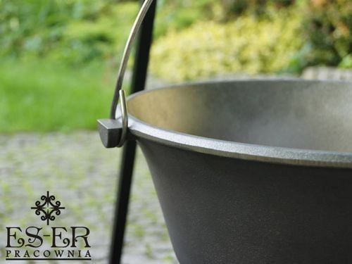 Kociołek węgierski żeliwny z pokrywą 10.5l i trójnogiem - ES-ER na Arena.pl