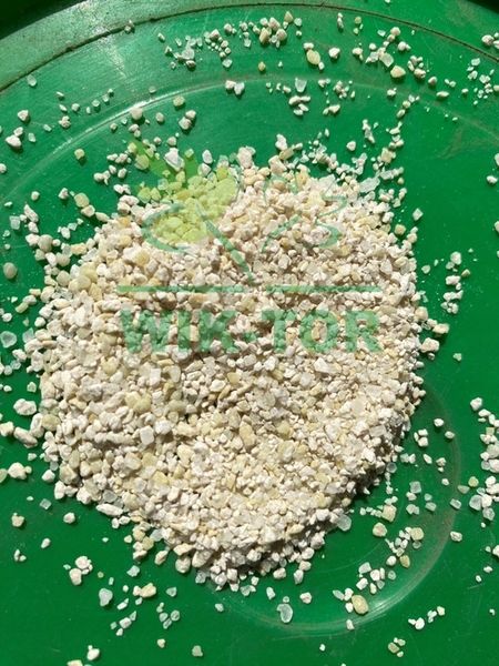 Fruktovit Plus nawóz zagęszczający do trawników 25kg Efekt gęstego dywanu zdjęcie 4