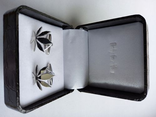 Spinki do mankietów koszul EXC Marihuana na Arena.pl