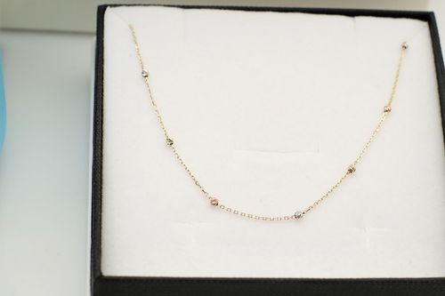 złoty choker - celebrytka z 3-kolorowymi kuleczkami 35 + 3cm na Arena.pl