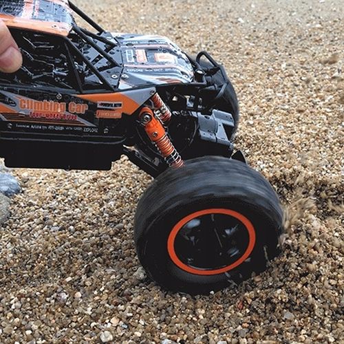 SAMOCHÓD ZDALNIE STEROWANY MONSTER AUTO RC 4X4 KOŁA XXL + PILOT AKUMULATOR na Arena.pl