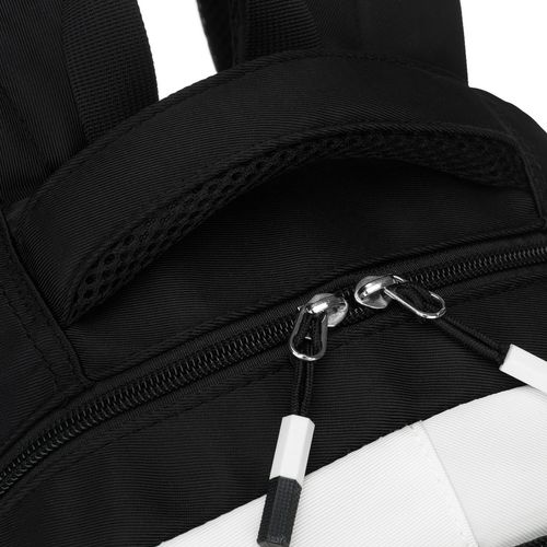 młodzieżowy plecak szkolny z poliestru w czarnym kolorze z przegrodą na Arena.pl