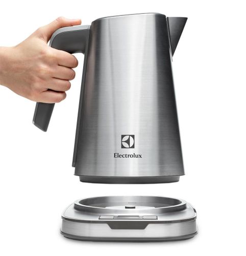 Czajnik bezprzewodowy Electrolux EEWA 7800 na Arena.pl
