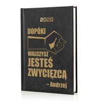 KALENDARZ KSIĄŻKOWY A5 2026 czarny na PREZENT DLA NIEGO z DEDYKACJĄ NADRUK