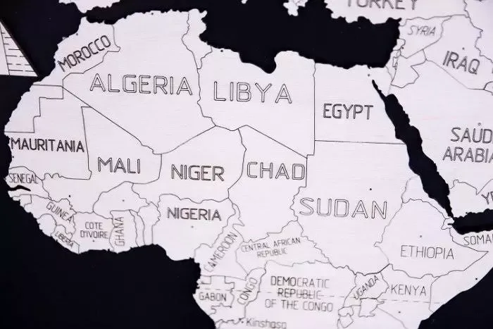 Mapa świata XL, kolor coral zdjęcie 5