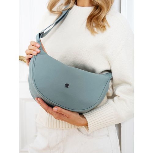 jednokomorowa listonoszka damska zamykana na suwak, wykonana z poliestru na Arena.pl