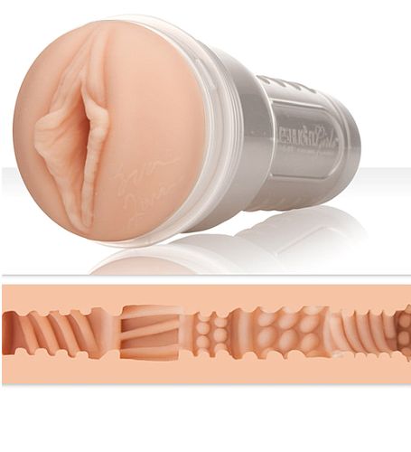 Eva Lovia - Fleshlight Girls na Arena.pl